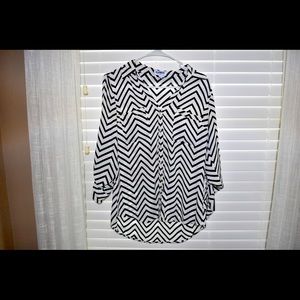 Button up chevron Express dress shirt medium